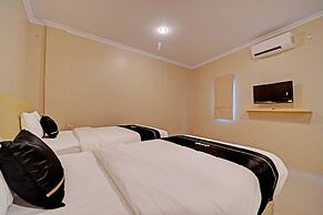 Super OYO Collection O Andono Hotel
