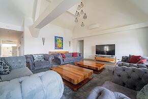 ZOYA LUXURY RESIDENCE