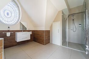 ZOYA LUXURY RESIDENCE