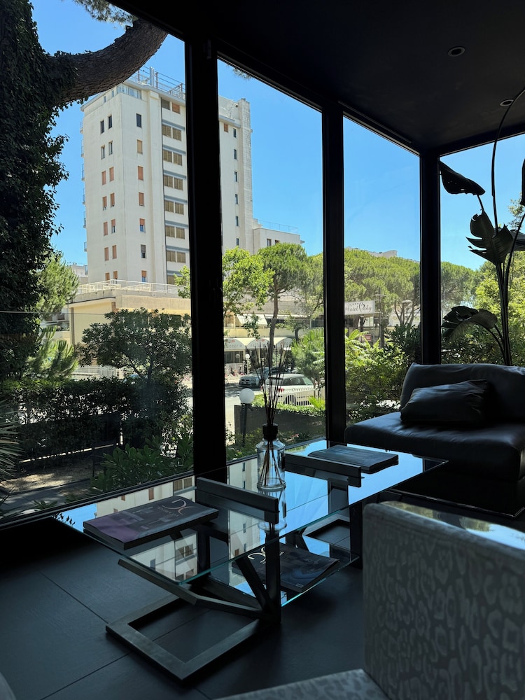 M House Art Hotel