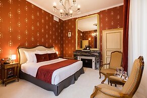 Le Petit Manoir