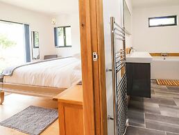 No1 The Lodge