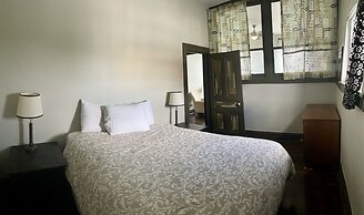 Stratford Suites - 32 Ontario St.