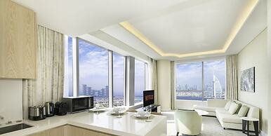 LUX Iconic Views at The Palm Tower 5