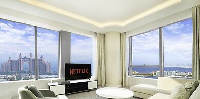 LUX Iconic Views at The Palm Tower 5