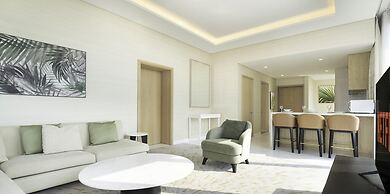 LUX Iconic Views at The Palm Tower 5