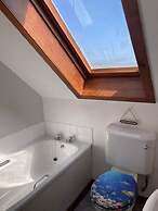 Immaculate 5 Bedroom House Outside Stornoway
