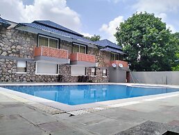 Nature Retreat Resorts
