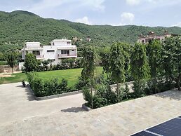 Nature Retreat Resorts