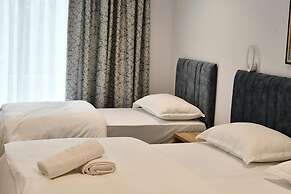 Elite Hotel