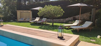 Loup Castel Boutique Hotel B&B