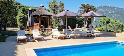 Loup Castel Boutique Hotel B&B