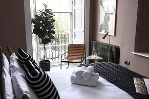 29 Queen Street Aparthotel