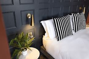 29 Queen Street Aparthotel