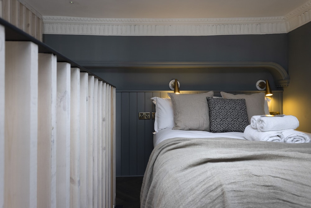 29 Queen Street Aparthotel