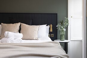 29 Queen Street Aparthotel