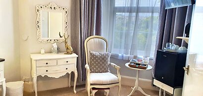 Fleurie Guest House