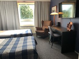 West Side Hotel