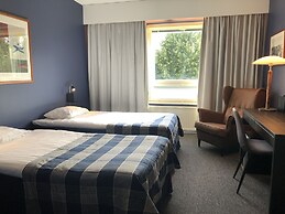 West Side Hotel