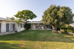 Almagor House