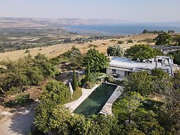 Almagor House