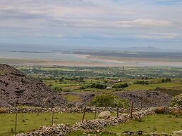 Bryn Derwen
