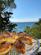 Yaso's By The Sea
