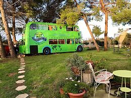 House - Sleeps 5 - Pets Ok - Parking