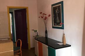 House - Sleeps 5 - Pets Ok - Parking