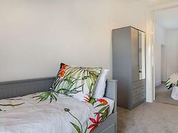 Lovely Villa1king 2 Double 4 Single 1 Bunk Beds