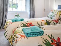 Lovely Villa1king 2 Double 4 Single 1 Bunk Beds