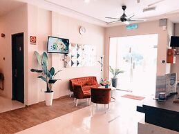 KARANG TIMUR MOTEL