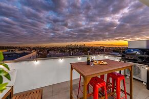 StayCentral Northcote Townhouse With Study