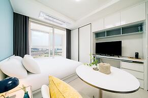 Urbanstay Songdo Moonlight Park
