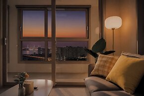 Urbanstay Songdo Moonlight Park