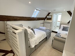 Humbug Cottage