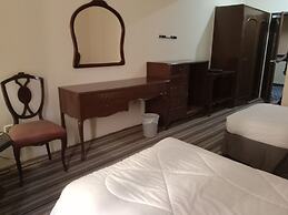 Al Commodore Hotel