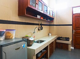 OYO 91327 Residence 38