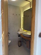 İrinikos Otel