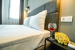 İrinikos Otel