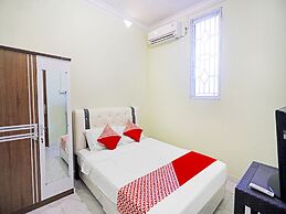 OYO 91314 Zein House