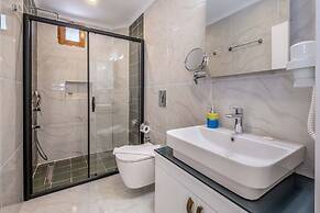 Yosun Suites