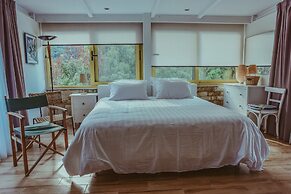 Regina's Apartments