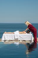 Akrotiri Olympus Luxury Suites
