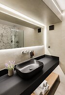 Akrotiri Olympus Luxury Suites