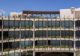 Mistiq Gardens