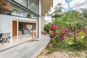 Mistiq Gardens