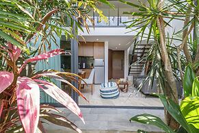 Mistiq Gardens