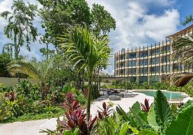 Mistiq Gardens