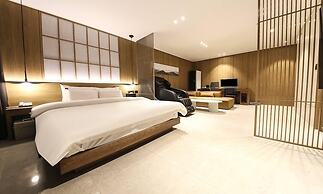 Wonju Central Hotel